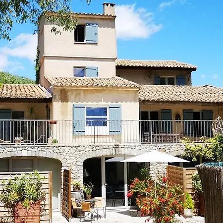 Bed & Breakfast La Gariguette La Campagne A La Ville Nîmes