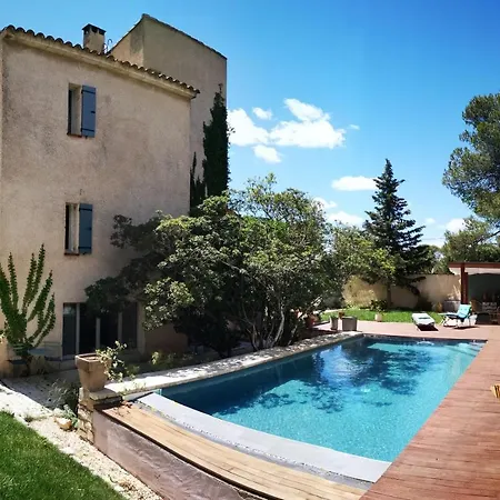 La Gariguette La Campagne A La Ville * Nîmes